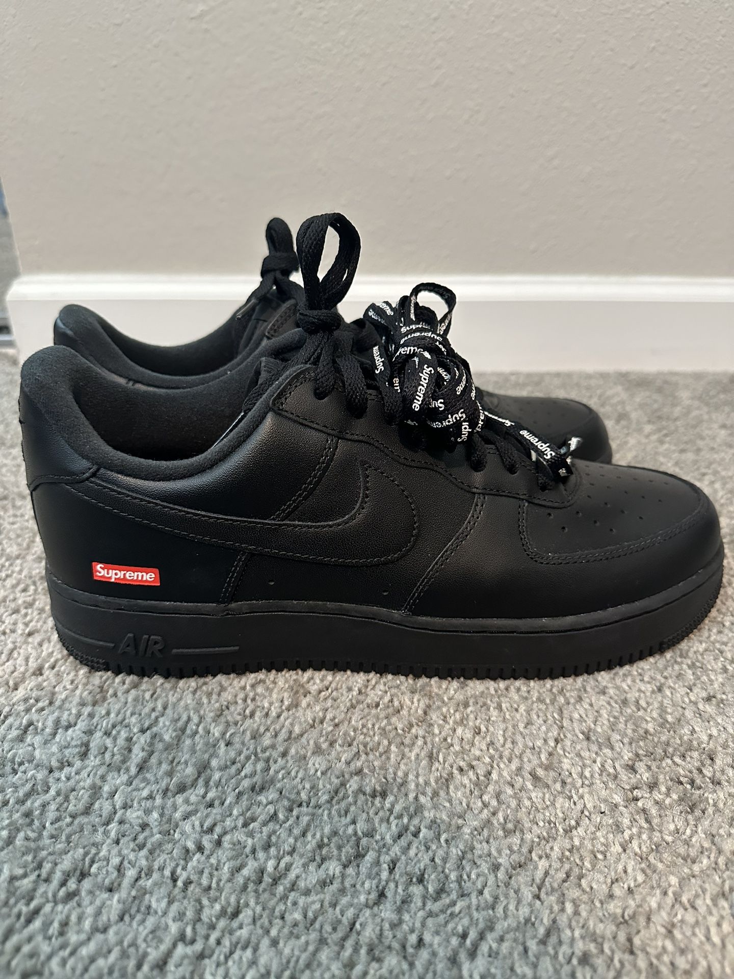 Supreme x Nike Air Force 1