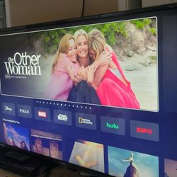 50 INCH LG SMART TV 
