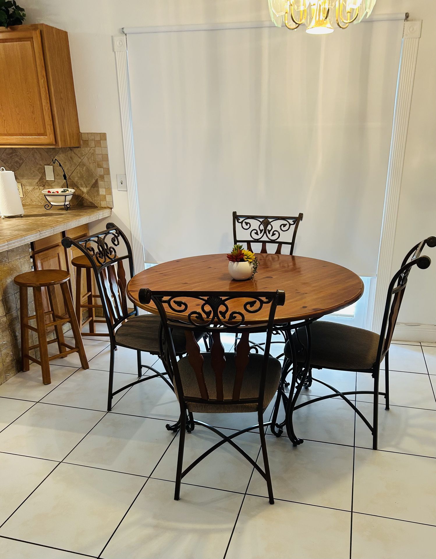 Cute Dinette Set