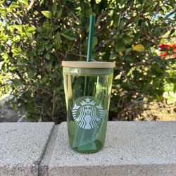 Starbucks Matcha Green GlassTumbler Bamboo Lid & Straw 16oz