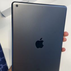 iPad 9th Gen (256 GB) - WiFi