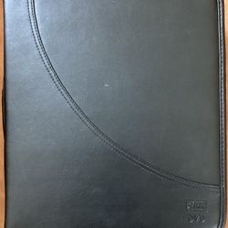 Case Logic 112 CD/DVD Disc Metal Clip Binder Book Storage 28 Pages Faux Leather