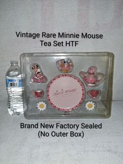 Brand New Factory Sealed (No Outside Box) Rare Hard To Find Disney Minnie Mouse Miniature Tea Set