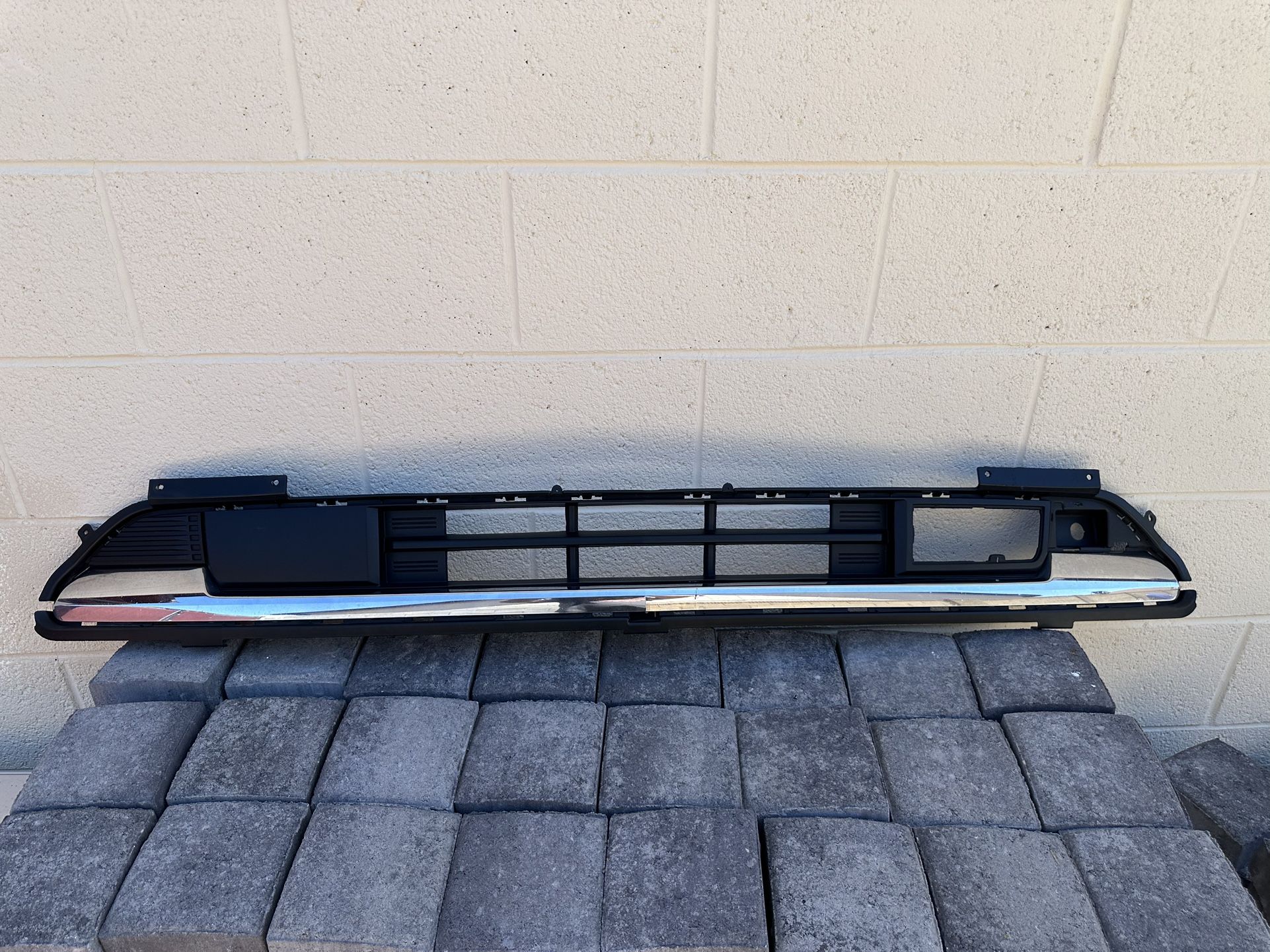 Chevy Tahoe Lower Grill 2021-2024, Chevy Suburban Grill, Front Grille, OEM ORIGINAL GM PART, Front Bumper Grille 