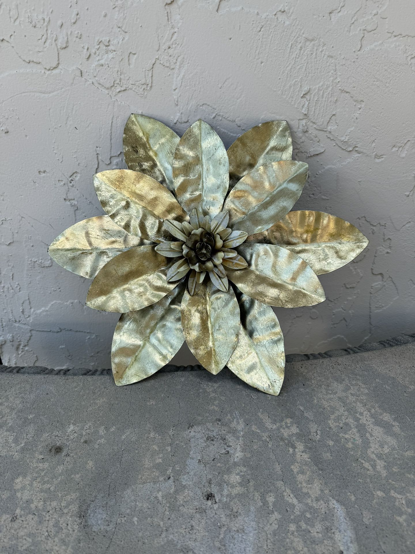 Beautiful Gold Plated Outdoor Wall Decor