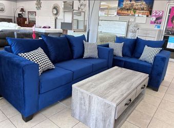 2pc sofa set $799