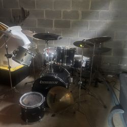 Complete Drum Set 