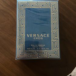 Versace Cologne 