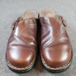 Clarks Brown Leather Clogs/Mules – Women’s Size 9M – Low Heel