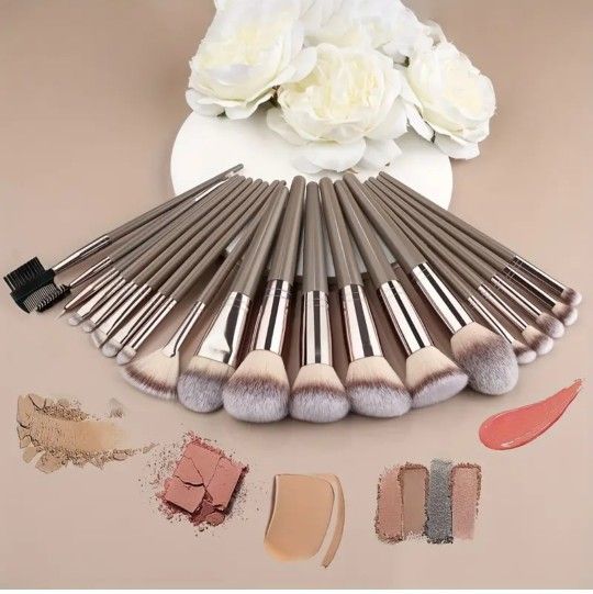 Professional Makeup Brush Set - Great for Beginners & Pros! 🎨✨