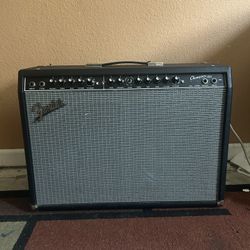 Fender Champion 100 Combo Guitar Amplifier