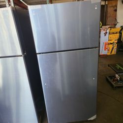 GE 16.6 cu. ft. Top Freezer Refrigerator in Stainless Steel, ENERGY STAR #216436