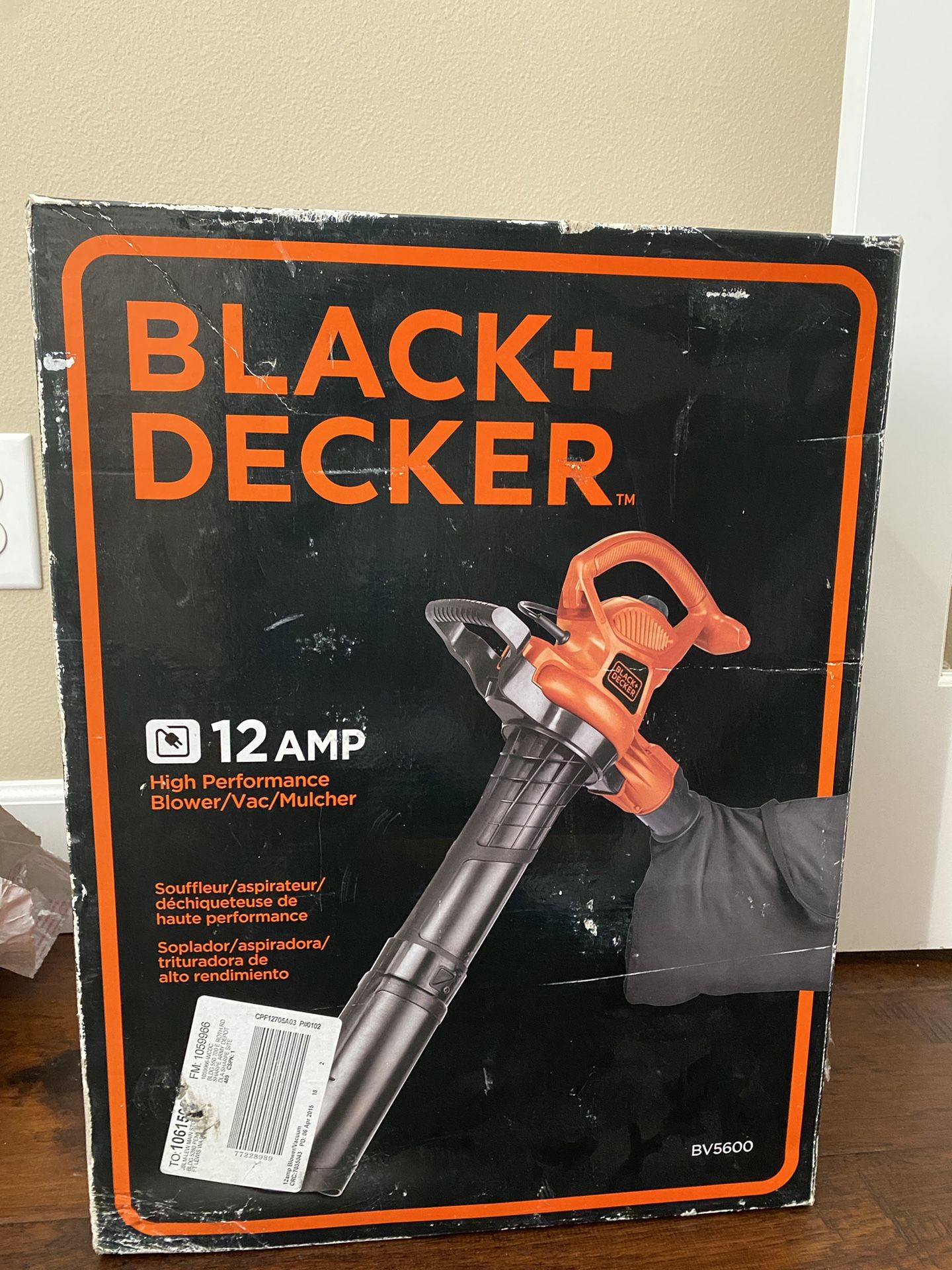 BLACK+DECKER 12-Amp Handheld Leaf Blower