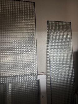 3 pieces of vintage cross reed glass