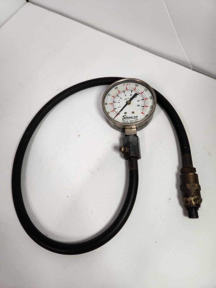 Snap-On Compression Gauge 31918-1 PSI Diagnostic Tool Mechanics Hardware