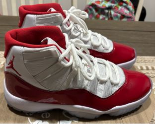 2022 Air Jordan 11 Retro Cherry Sz: 9.5