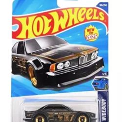 Hot Wheels BMW 635 CSi Wild Widebody