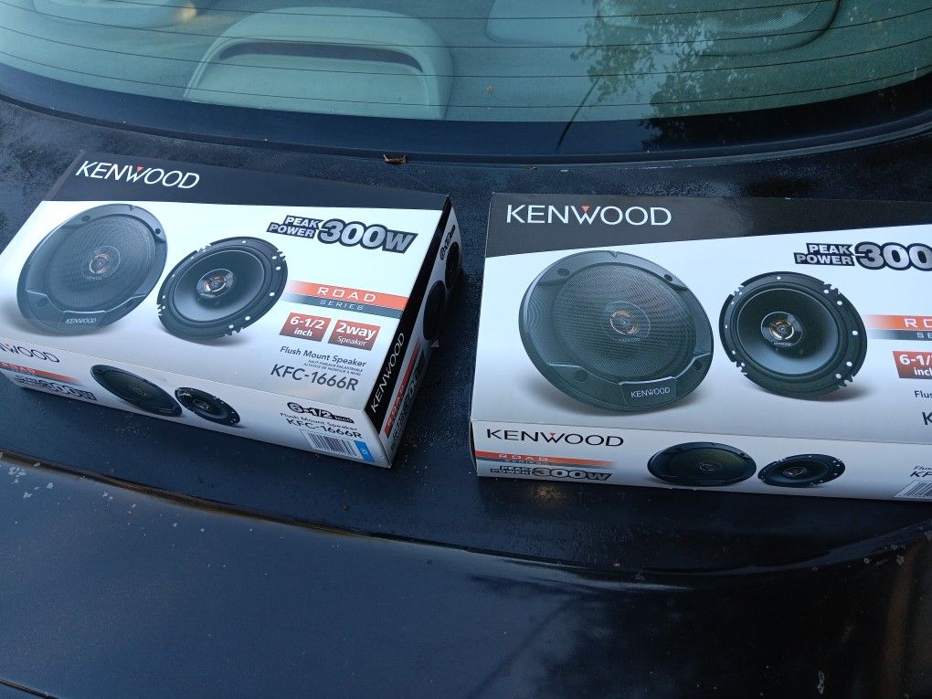 Bocinas Kenwood Size 61/2 Nuevas De 300 Watts