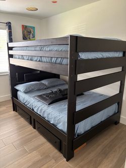 Full size bunk bed wood and mattresses