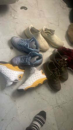 45$ Jordan 5s Jordan 13 Air Force gum buttons Yeezys and Nike edge