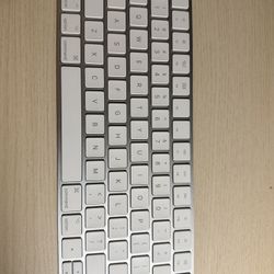 Apple Magic Keyboard 