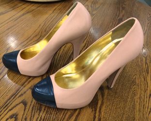 Report Signature blush colored platform heels sz 8-8.5