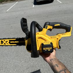 Dewalt 20v XR 12inch Chainsaw (Tool Only)