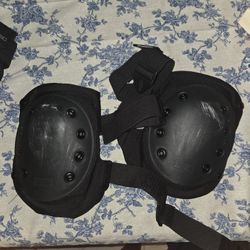 Condor Knee Pad 2