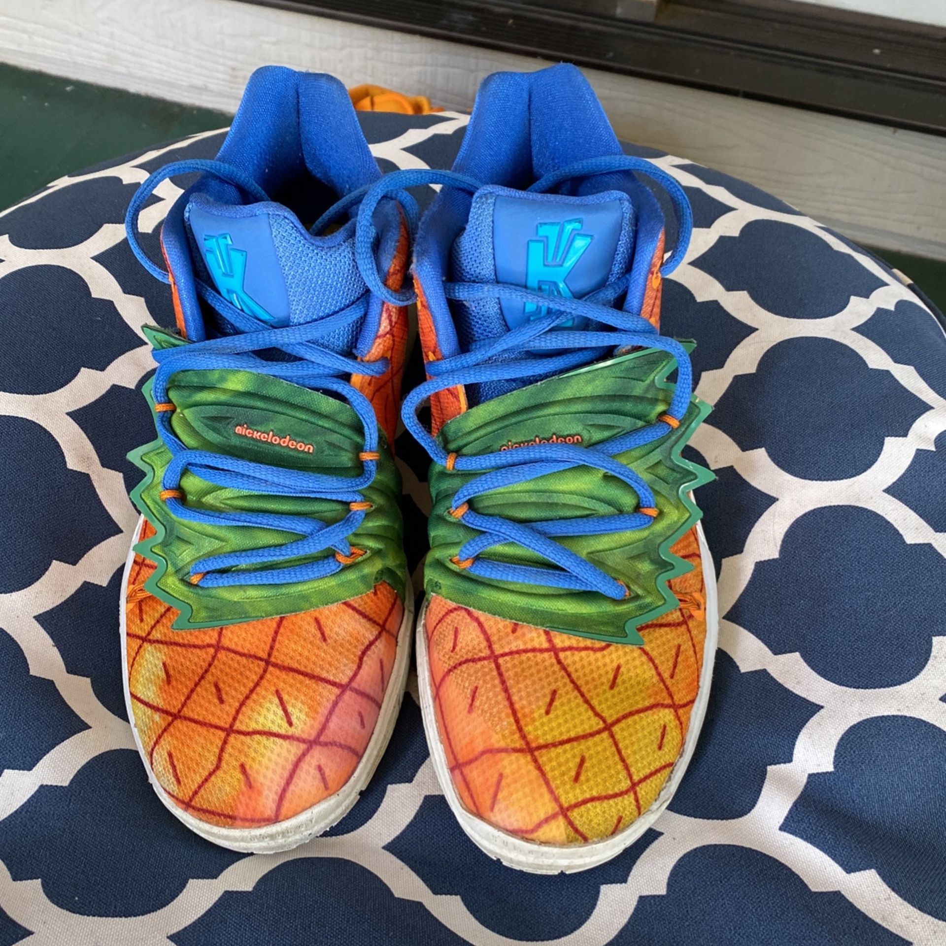 Pineapple Kyrie 5