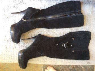 Women's guess black boots size 9 1/2