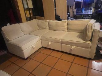 Sectional sofa with storage
