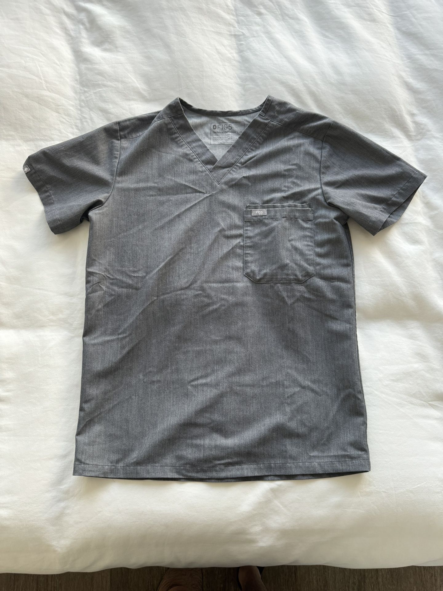 Figs Leon Scrub Top and Tansen Jogger set! (XS)