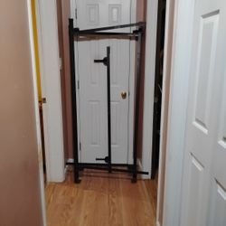 Queen Size Bed Frame Can Be Adjusted To Full And Twin