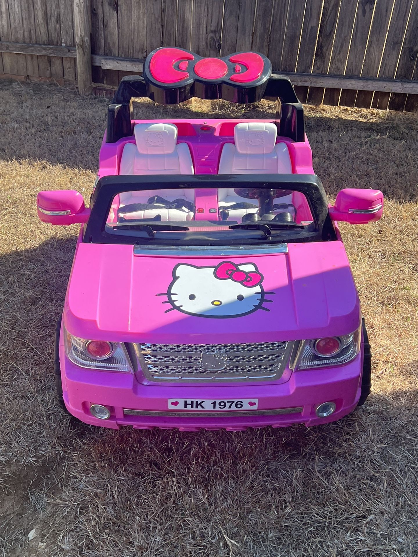 Hello Kitty Power Wheels Jeep 3d mon