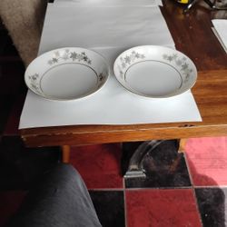 Empress China Golden Silhouette Fruit/Dessert Bowl Set Of 2 5.5"