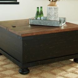 ASHLEY   COFFEE  TABLE  WITH  LIFT  TOP
