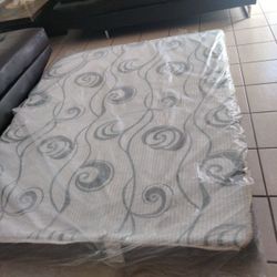 60/74 Queen Mattress With The Plastic On