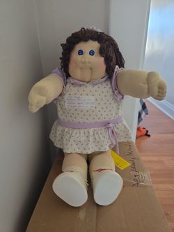 Doll vintage little people cabbage patch