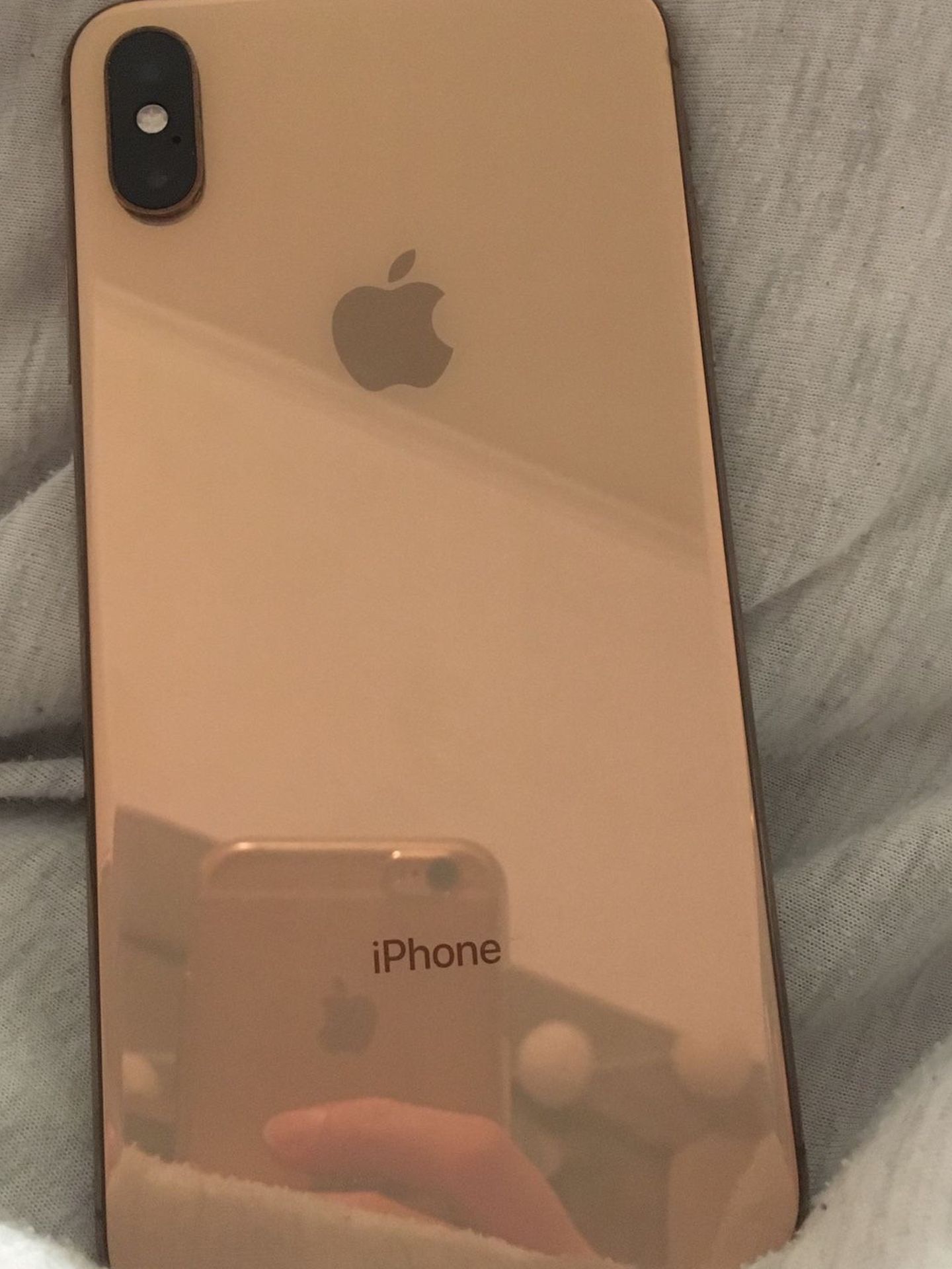 iphone xs max 64 GB