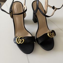 Gucci Black Heeled Sandals with Signature Logo