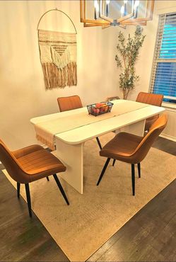 Dining table and chair set