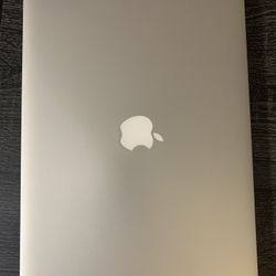 Apple MacBook Pro 15” Retina Display.