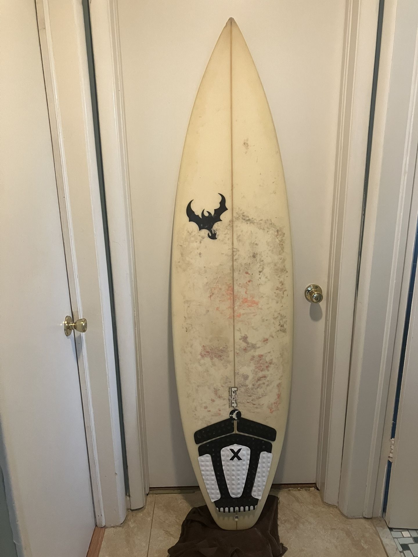 6’2 Bat Surfboard