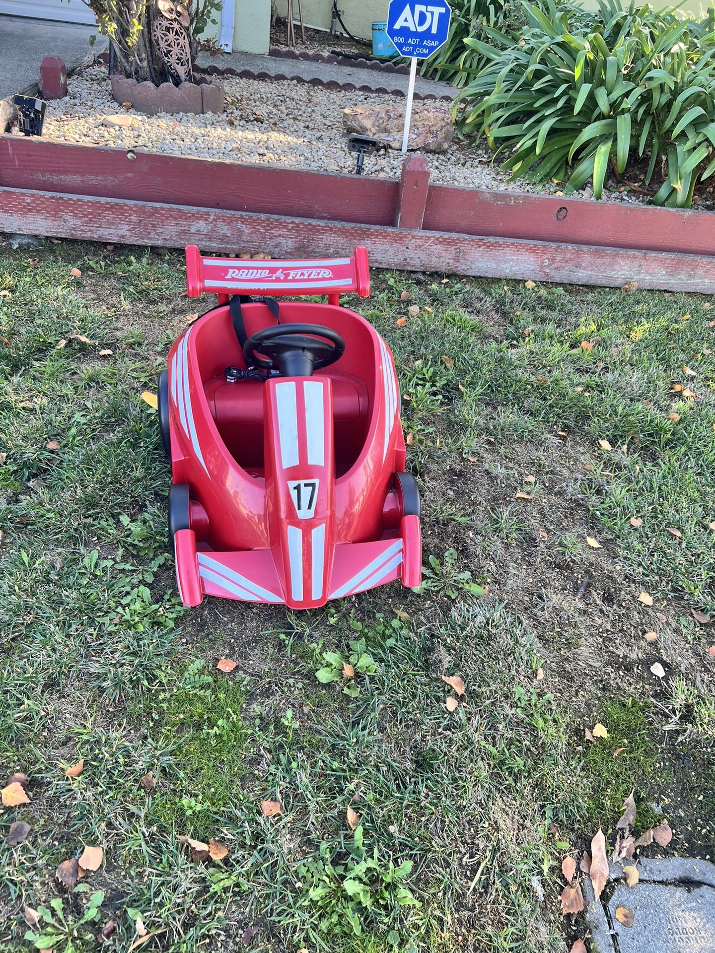 Radio Flyer 6 Volt Remote Control Race Car