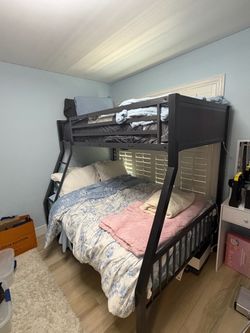 Metal Bunk Bed with Mattresses
