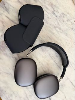 Used Apple EarPoks Max Lightning