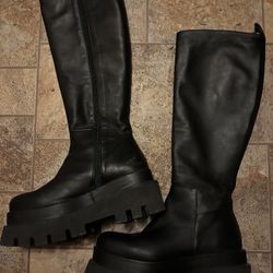 Paloma Barcelo Boots