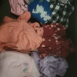 Baby/toddler clothing 6-18mo - $10