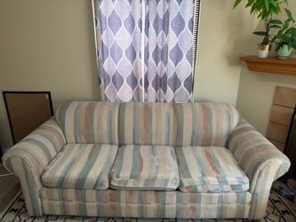 Free pickup - 3 seat sofa