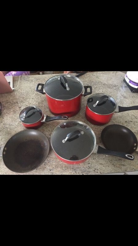 Farberware pots and pans